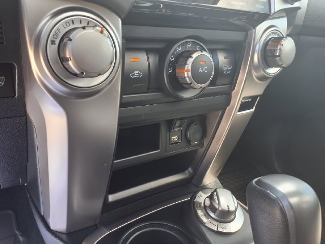 Used 2024 Toyota 4Runner SR5 Premium w/ Moonroof Package AWD/4WD image 31