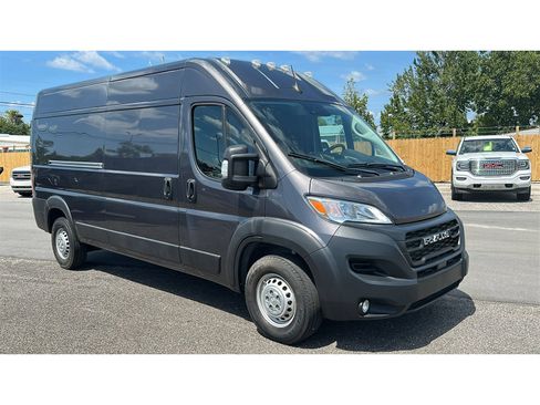 Used 2024 RAM ProMaster 2500 w/ Convenience Group FWD image 8