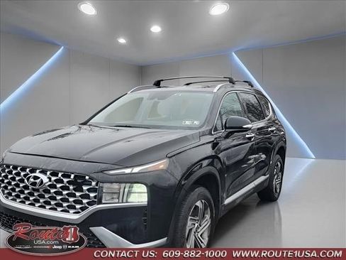 Used 2022 Hyundai Santa Fe SEL w/ Convenience Package image 4