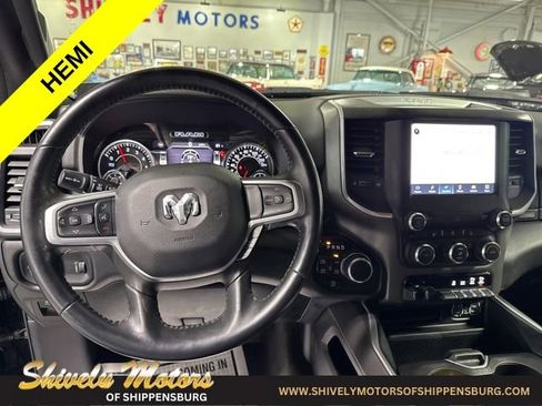 Used 2022 RAM 1500 Big Horn AWD/4WD image 17