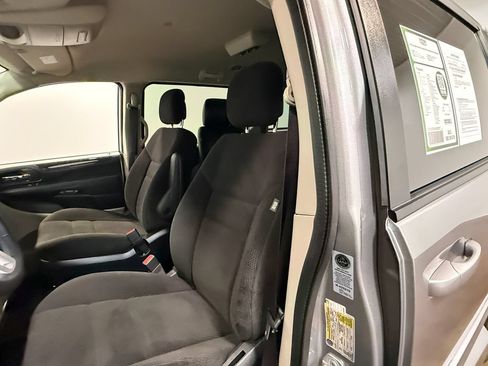Used 2016 Dodge Grand Caravan SE w/ Quick Order Package 29E SE FWD image 67