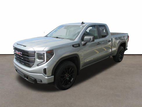 Used 2023 GMC Sierra 1500 Pro w/ Graphite Edition AWD/4WD image 7