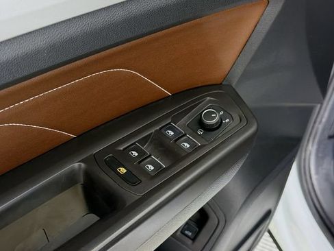 Used 2023 Volkswagen Atlas SEL Premium AWD/4WD image 20