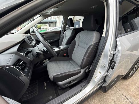 Used 2021 Nissan Rogue SV FWD image 12