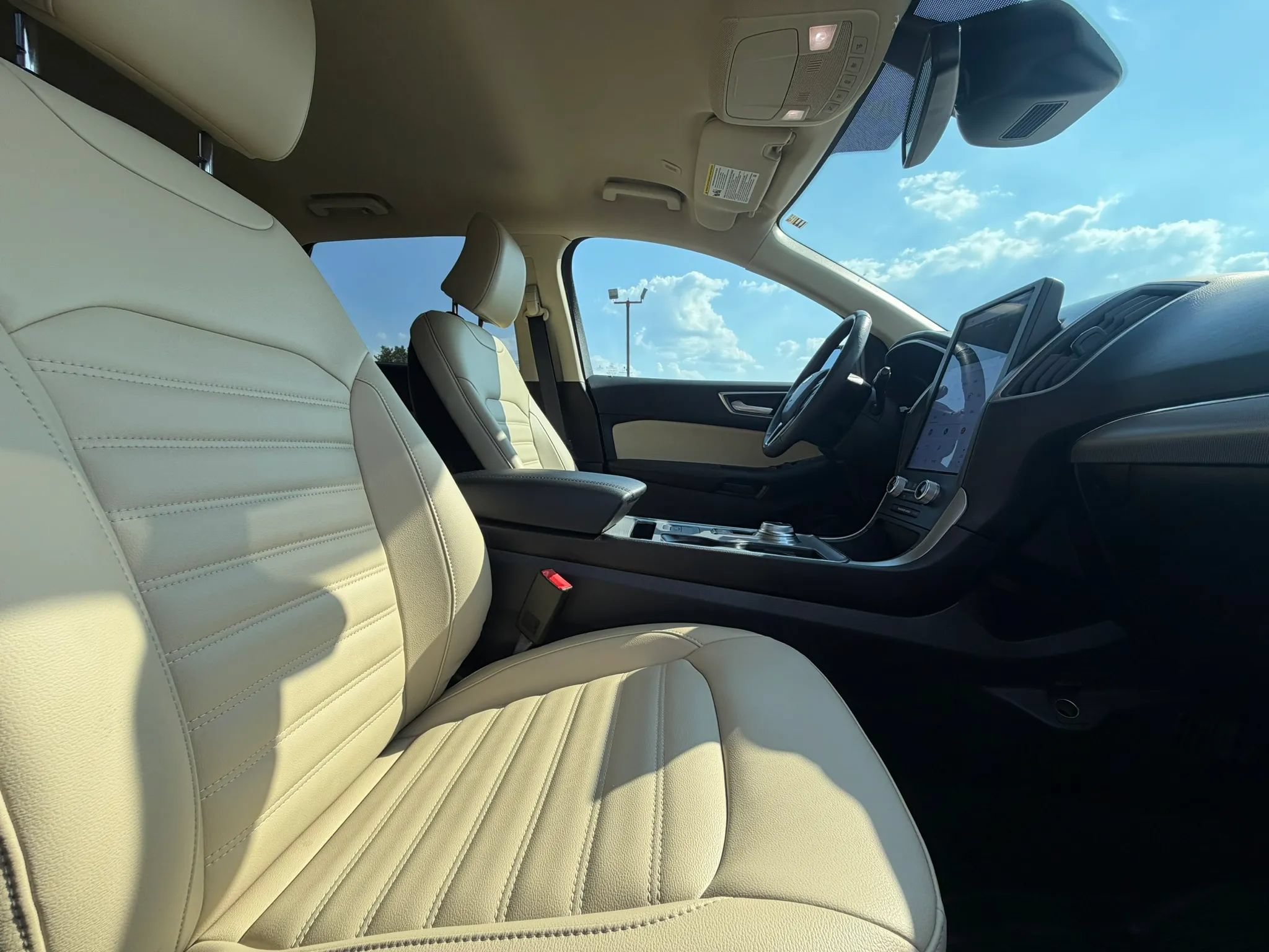 Used 2021 Ford Edge SEL FWD image 26
