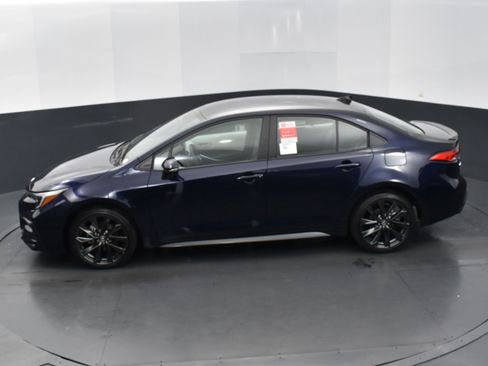 Used 2025 Toyota Corolla SE image 29