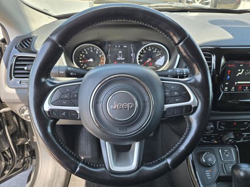 Used 2020 Jeep Compass Latitude AWD/4WD image 14