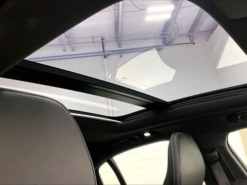 Used 2024 Volvo S60 B5 Plus w/ Protection Package Premier image 19