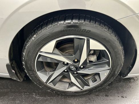 Used 2023 Hyundai Elantra SEL w/ Convenience Package FWD image 8