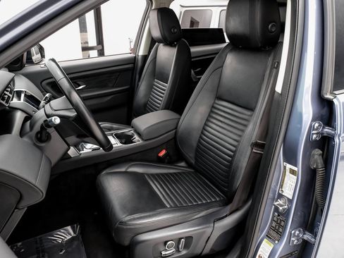 Used 2021 Land Rover Discovery Sport SE image 27