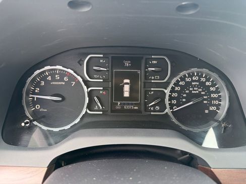 Used 2018 Toyota Tundra Limited w/ Limited Premium Package image 2