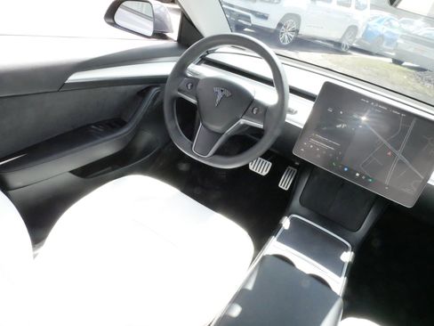 Used 2023 Tesla Model 3 Performance AWD/4WD image 9