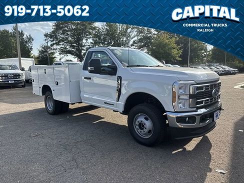 New 2025 Ford F350 XL w/ XL Chrome Package AWD/4WD image 2