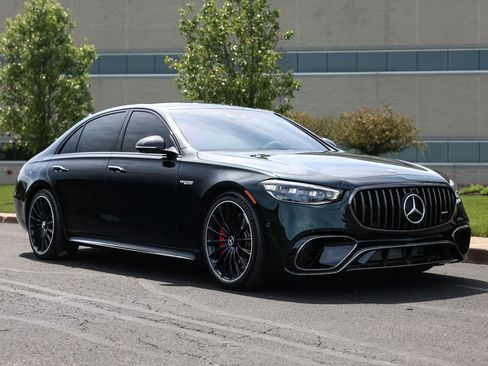 Used 2025 Mercedes-Benz S 63 AMG S w/ Rear Seat Package image 15