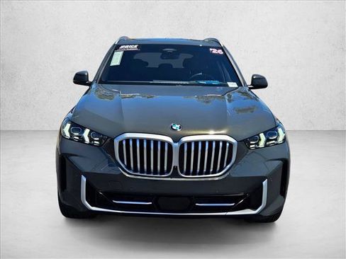 Used 2026 BMW X5 sDrive40i w/ Premium Package RWD image 2