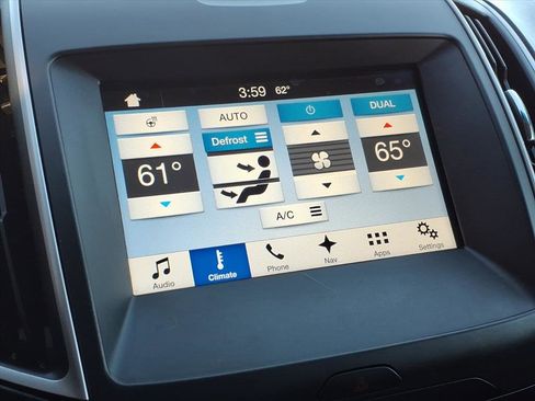 Used 2016 Ford Edge SEL w/ Equipment Group 201A image 18