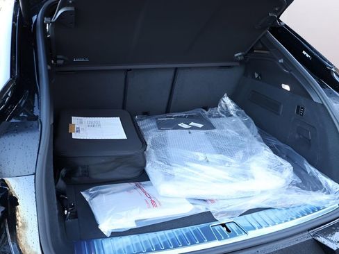 New 2026 Porsche Cayenne E-Hybrid Coupe image 10