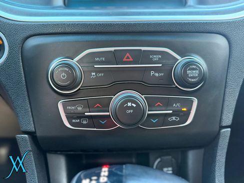 Used 2022 Dodge Charger SXT RWD image 30
