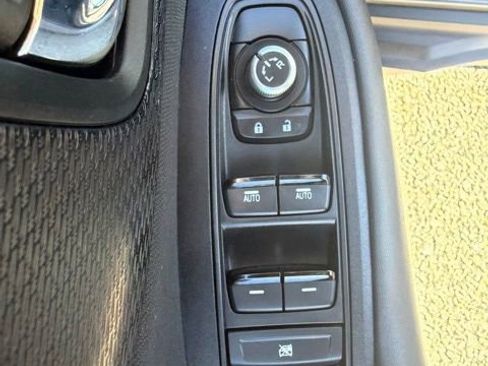 Used 2021 Subaru Outback Premium image 21