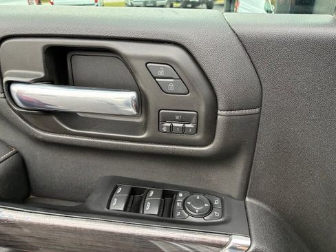 Used 2020 Chevrolet Silverado 3500 LTZ w/ LTZ Premium Package image 32