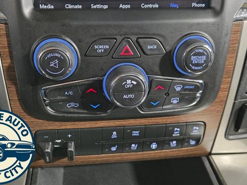 Used 2018 RAM 1500 Laramie w/ Convenience Group image 20