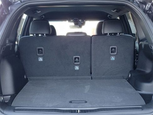 New 2025 Jeep Grand Cherokee Altitude image 21