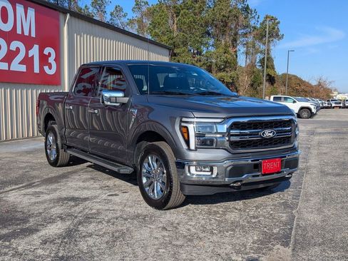 Used 2024 Ford F150 Lariat w/ FX4 Off-Road Package image 6
