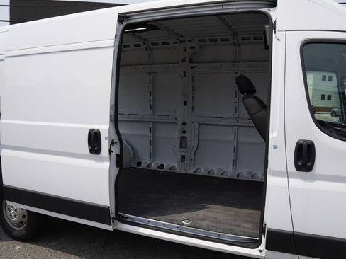 Used 2023 RAM ProMaster 2500 FWD image 15