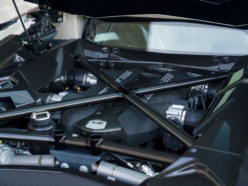 Used 2017 Lamborghini Aventador S AWD/4WD image 57