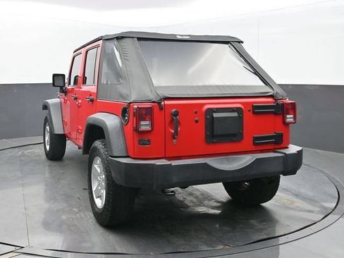 Used 2015 Jeep Wrangler Unlimited Sport w/ Quick Order Package 24S AWD/4WD image 4