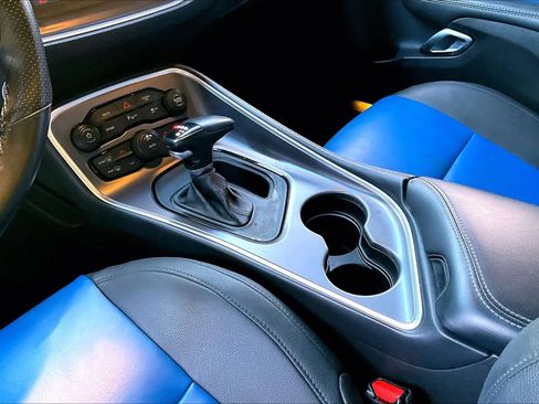 Used 2020 Dodge Challenger R/T w/ Blacktop Package image 16