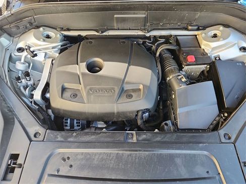 Used 2019 Volvo XC90 T6 Momentum w/ Protection Package Premier image 30