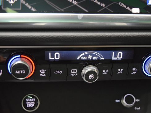 New 2025 Audi Q3 2.0T Premium Plus w/ Premium Plus Package image 13