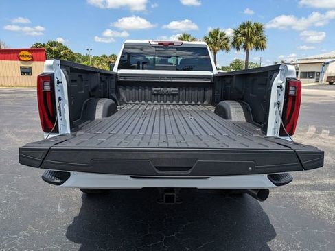 New 2026 GMC Sierra 2500 Denali w/ Denali Reserve Package AWD/4WD image 13