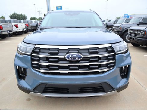 New 2026 Ford Explorer Active w/ Active Comfort Package AWD/4WD image 11