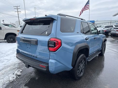 Used 2025 Toyota 4Runner SR5 image 5