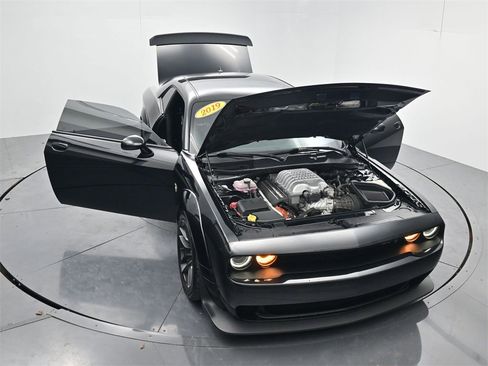 Used 2019 Dodge Challenger SRT Hellcat w/ Widebody Package image 48