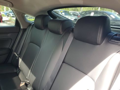 Used 2025 Acura Integra FWD image 12