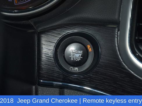 Used 2018 Jeep Grand Cherokee Summit AWD/4WD image 12