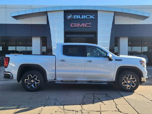 New 2026 GMC Sierra 1500 SLT w/ SLT Premium Plus Package image 3