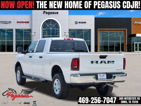 New 2026 RAM 2500 Tradesman AWD/4WD image 4