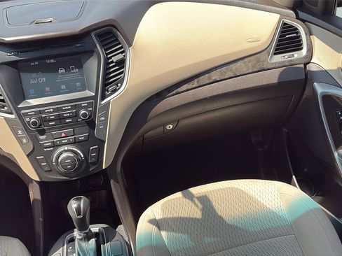 Used 2017 Hyundai Santa Fe Sport AWD/4WD image 13