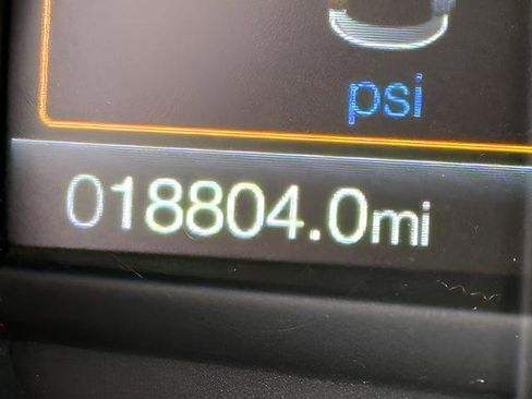 Used 2023 Ford Edge SE AWD/4WD image 13