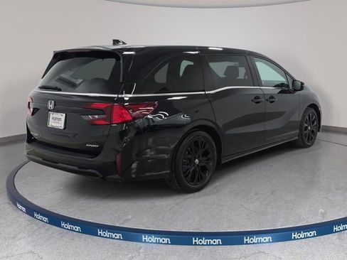 Used 2025 Honda Odyssey Sport-L image 6