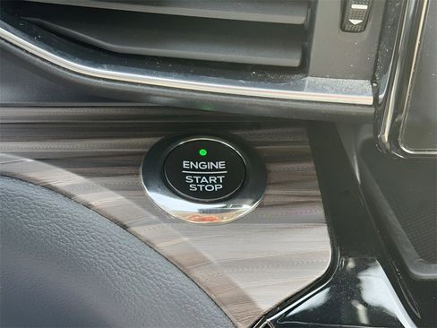 Used 2021 Ford Explorer Limited w/ Equipment Group 301A image 31