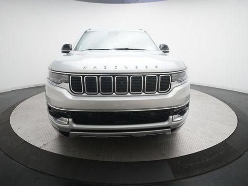 Used 2023 Jeep Wagoneer Series II w/ Convenience Group I AWD/4WD image 11