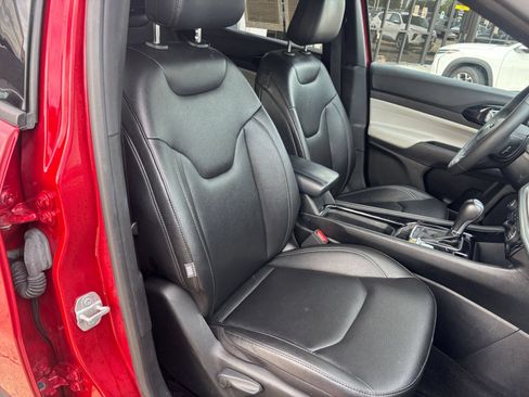 Used 2025 Jeep Compass Limited AWD/4WD image 37