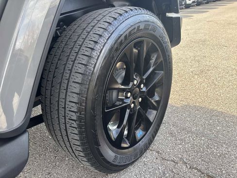 Used 2022 Jeep Wrangler Unlimited Sahara w/ Cold Weather Group image 14