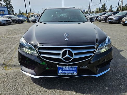 Used 2016 Mercedes-Benz E 350 Sedan w/ Premium Package image 8