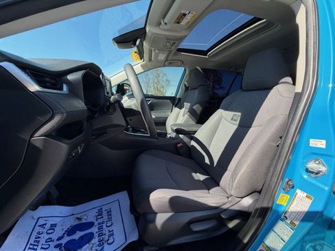 Used 2019 Toyota RAV4 XLE image 14